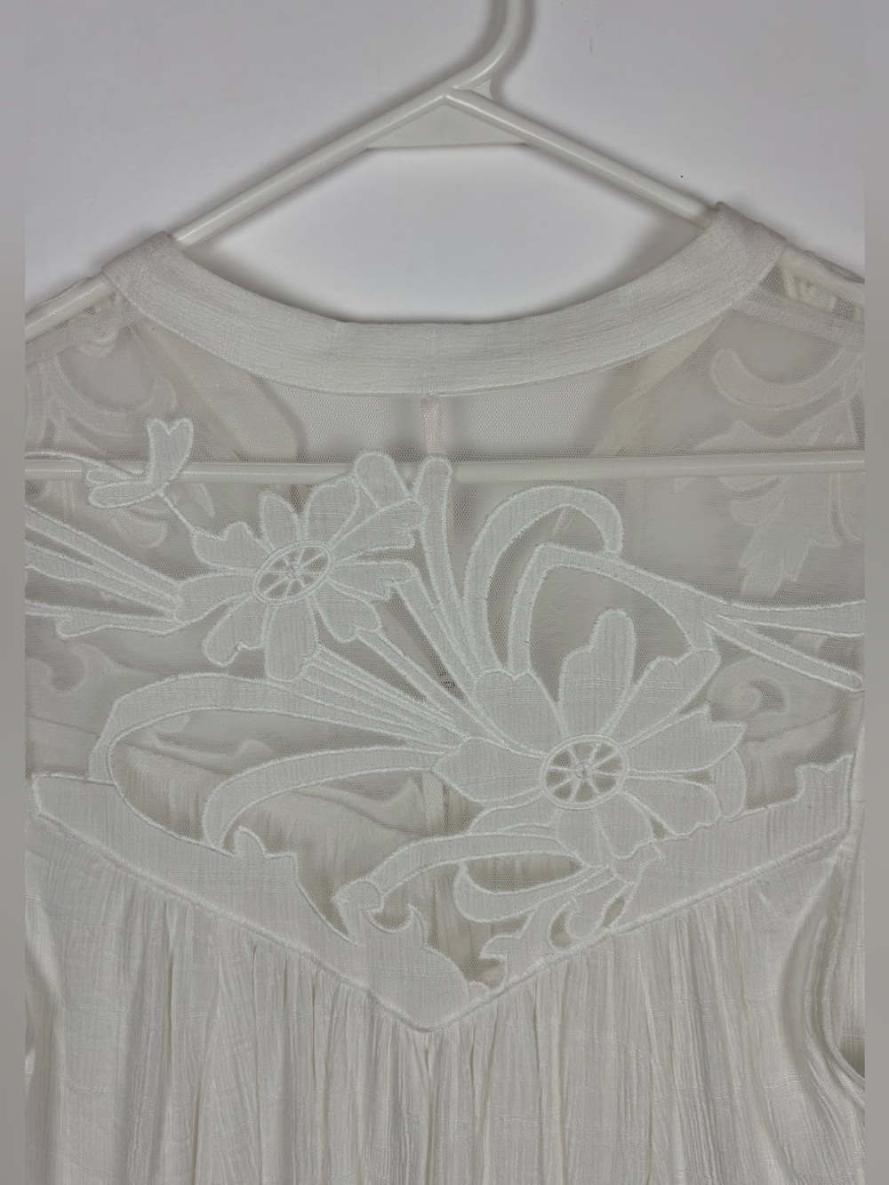 Free People Western Romance Top Size Medium White Embroidered Flowy - Picture 8 of 11